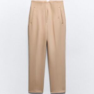 PANTS WITH A HIGH WAIST